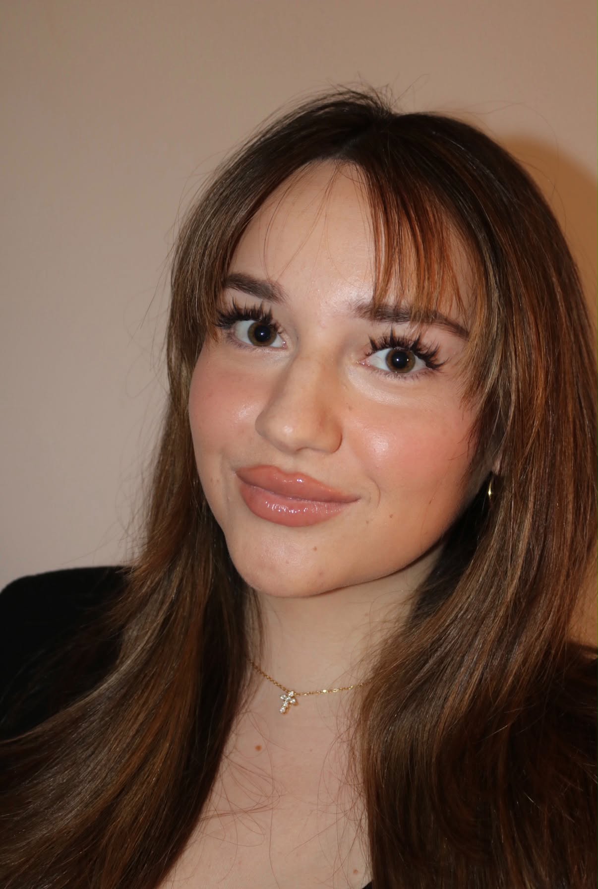 Natural lash extensions by Hiddengemely